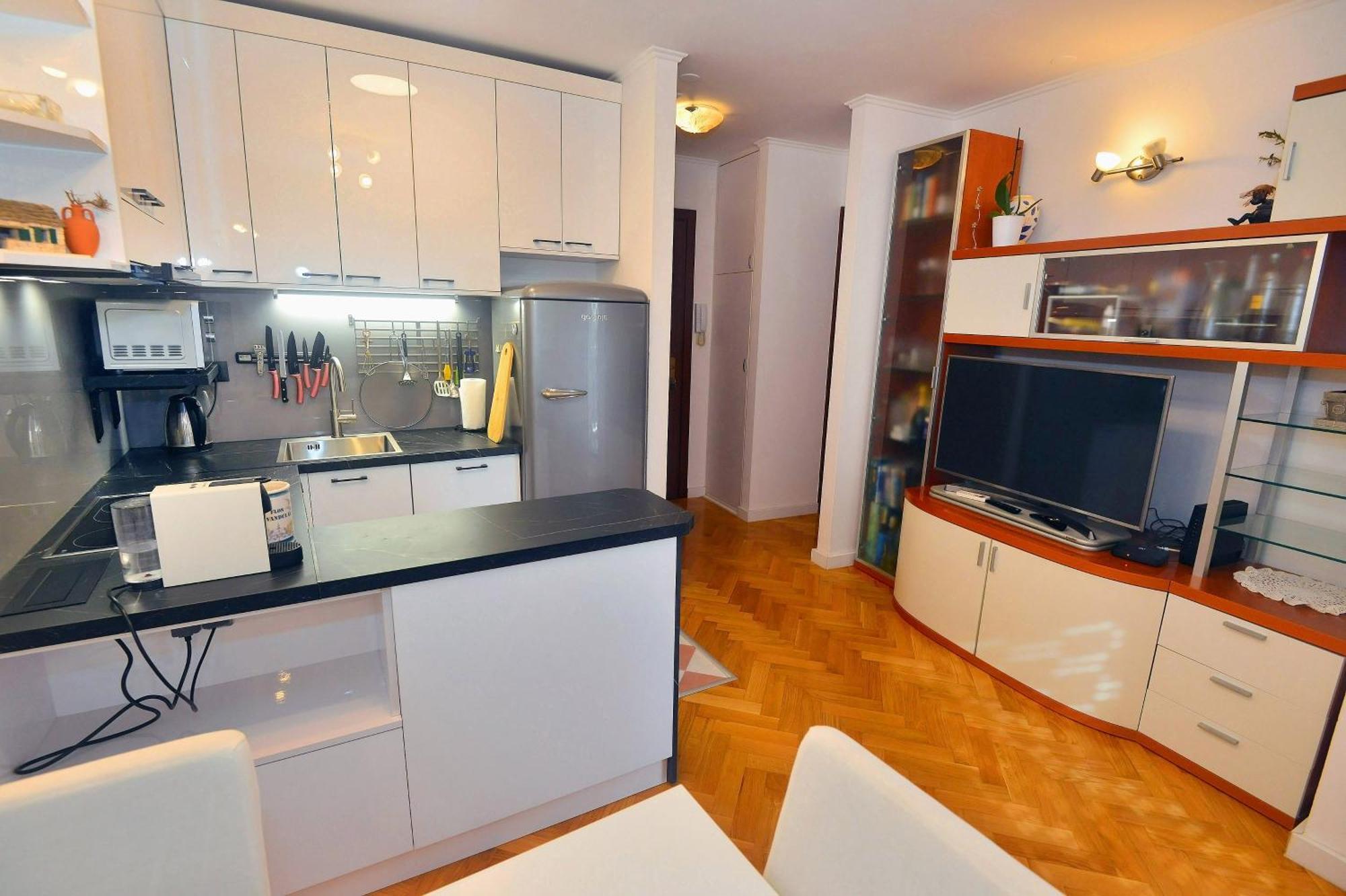 One Bedroom Apartment Terrace Parking 스플리트 외부 사진